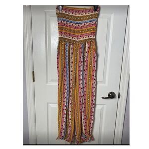 FULL CIRCLE TREND  Junior Medium Strapless Jumper.